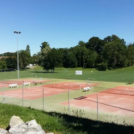 Hébergement de vacances Centre Sportif Du Plateau Preles